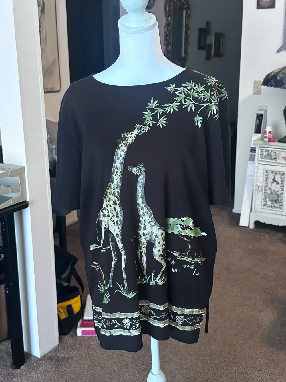 Alfred Dunner Black Short Sleeve Tee with Green Giraffe Print